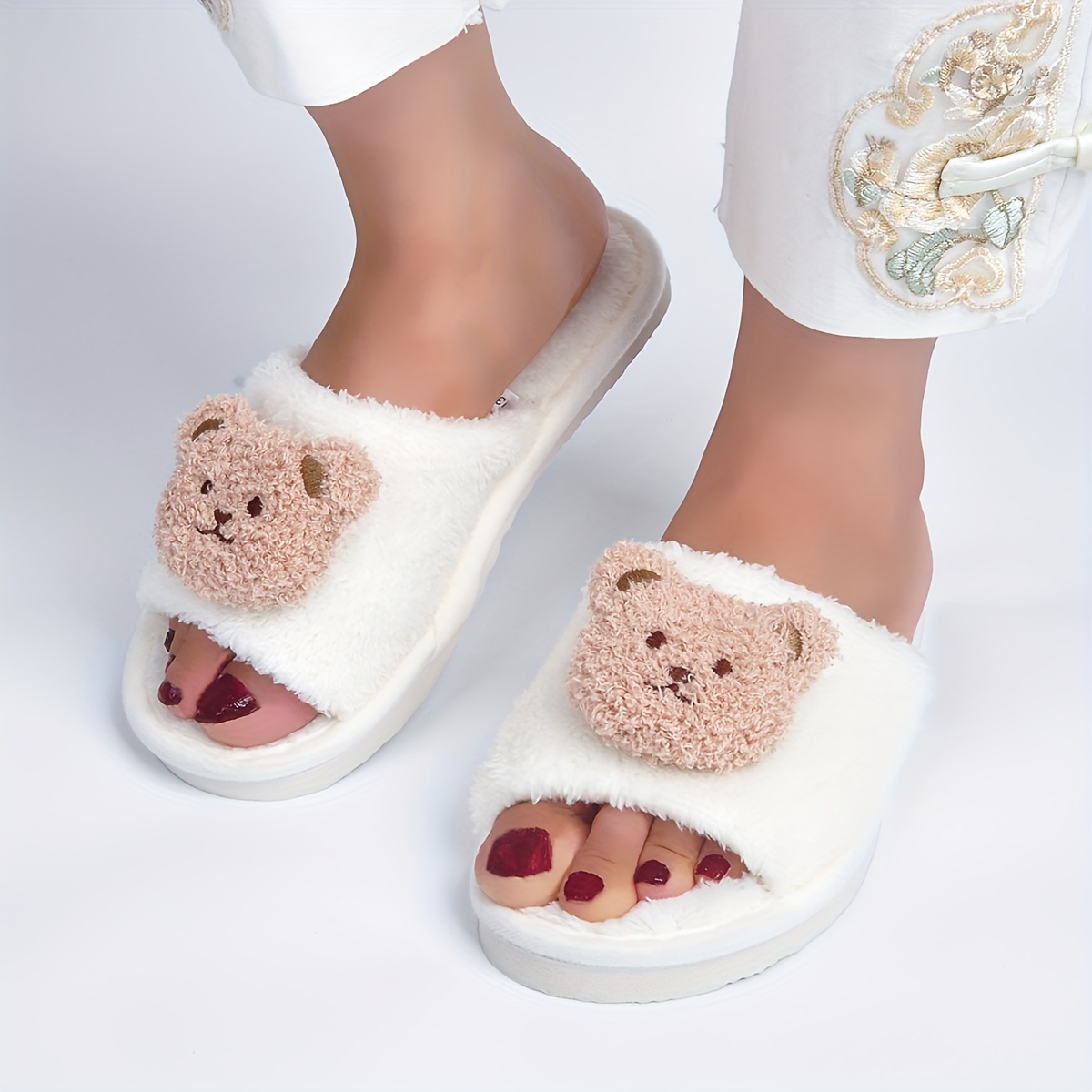 

Women's Fashionable Plush Slippers, Soft And Comfortable Indoor Slippers For All