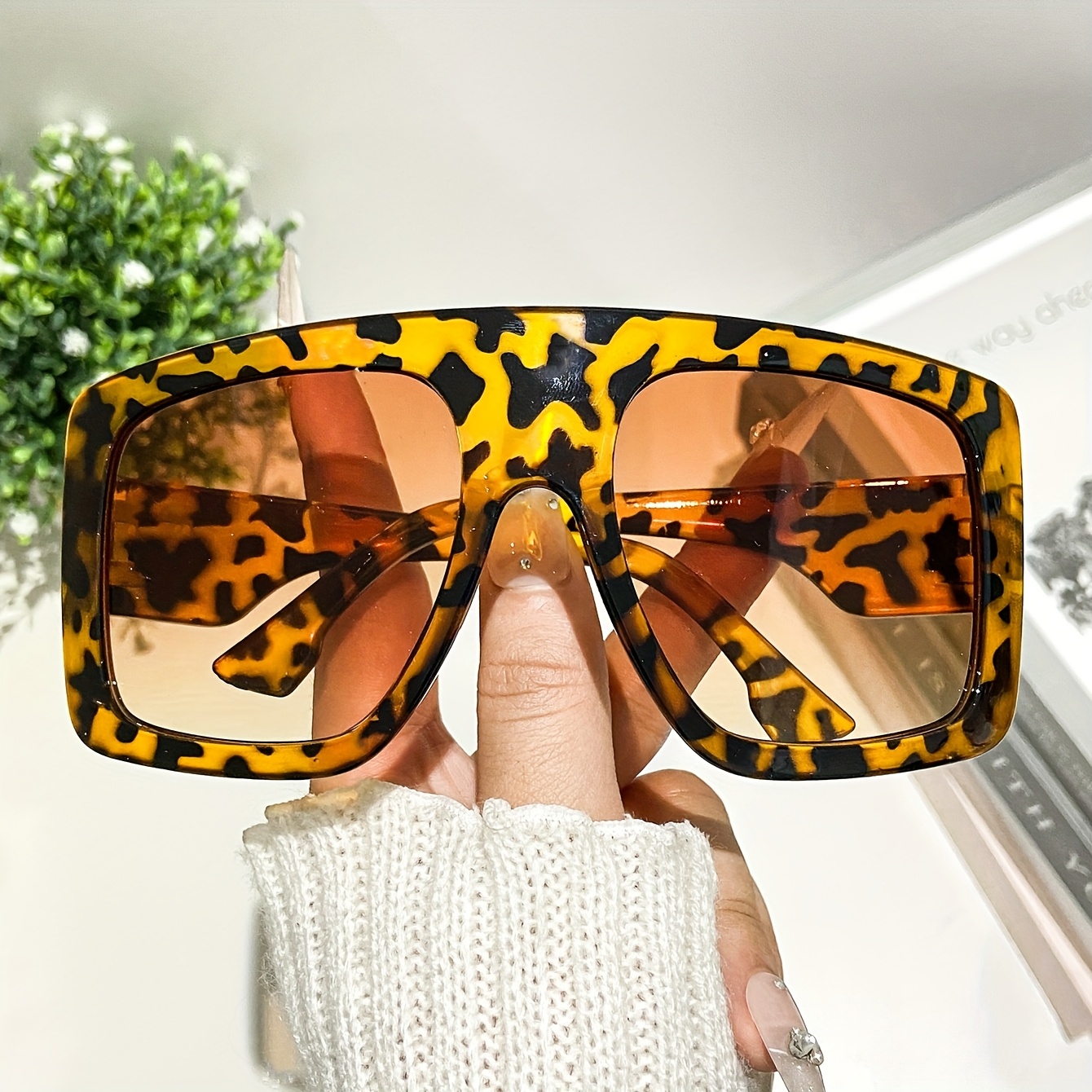 leopard retro oversized fashion glasses for women, chic  display picture 3