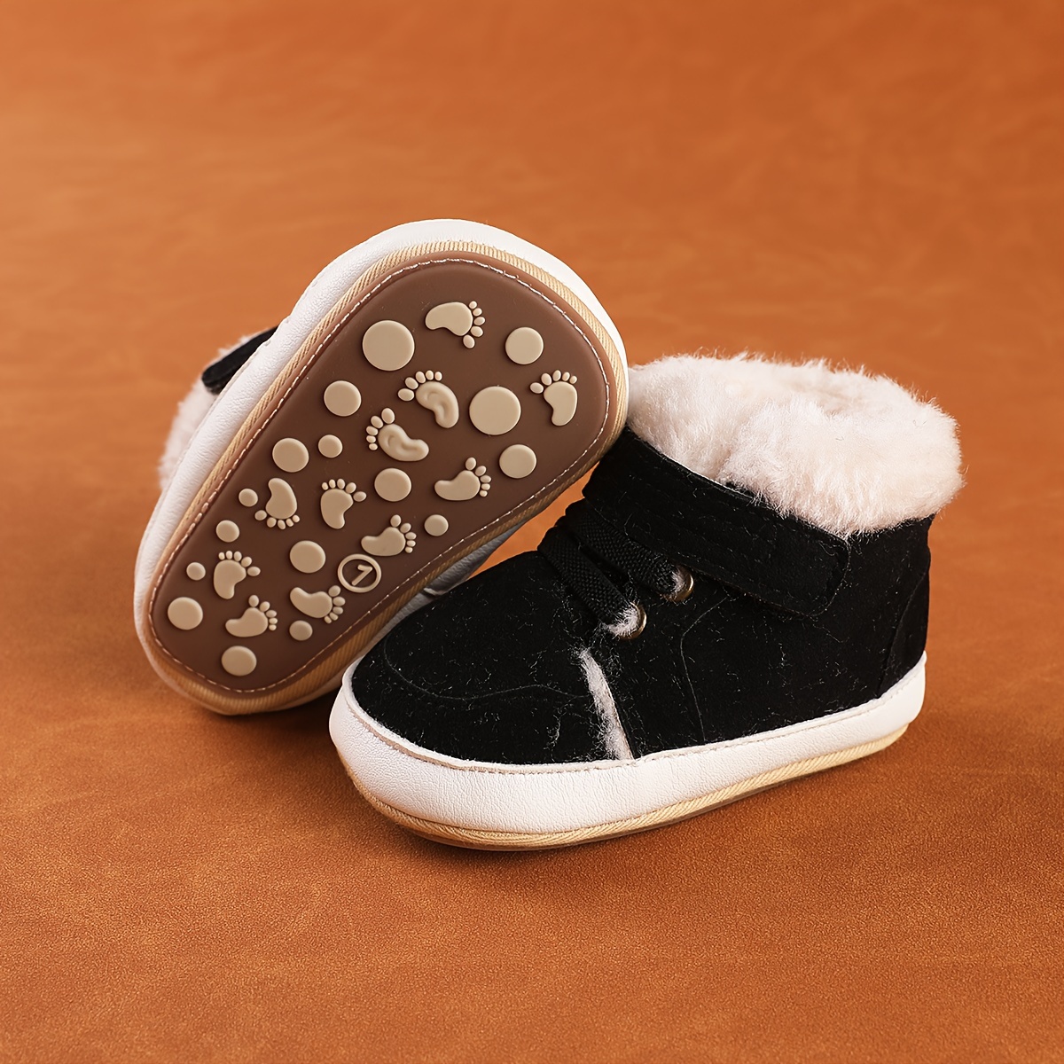 A Pair of Thickened And Fleece-Lined Boots for Boys And Girls, Suitable for Babies Aged 0-1 Years Learning to Walk, Featuring Non-Slip Soles, Ideal for Autumn And Winter