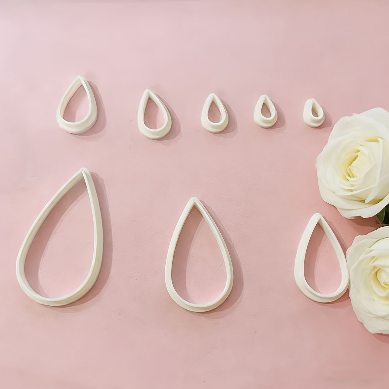 TEMU 8 piezas de moldes de diferentes tamaños con forma de de agua, cortador de arcilla y cerámica blanda, moldes para aretes, collares y otros