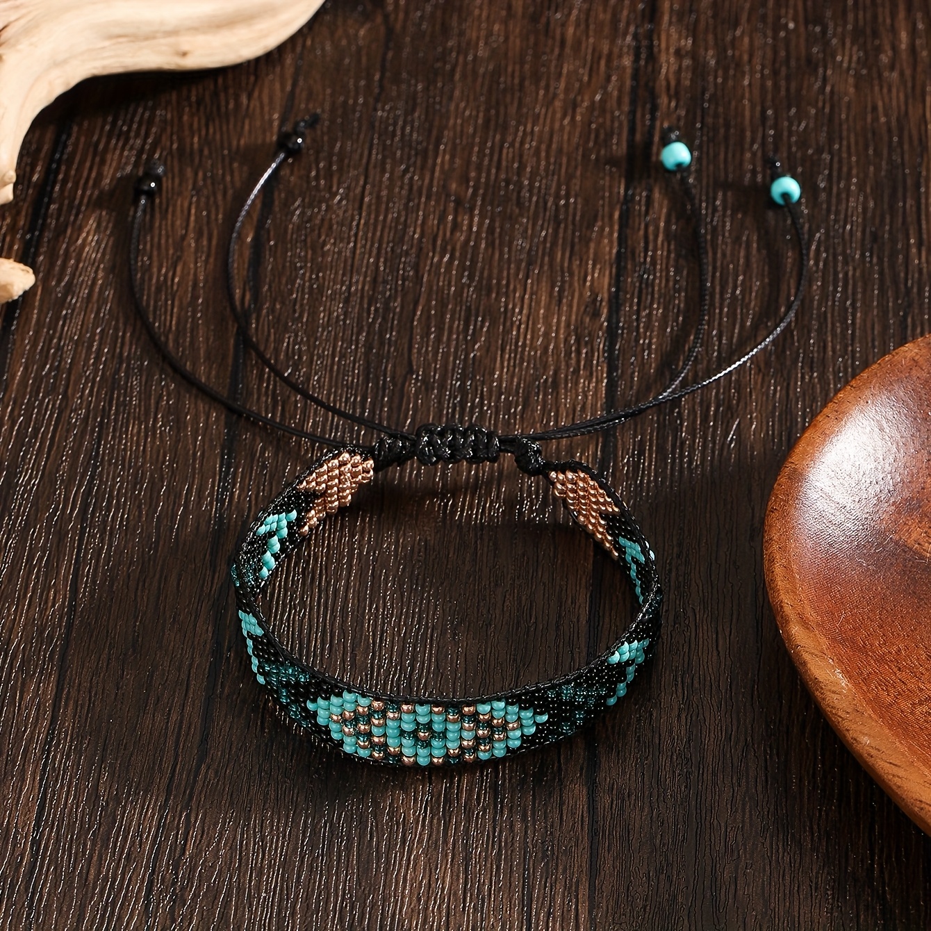 TEMU 1pc Of Unisex Fashion Bracelet, Bohemian Style, Vintage Geometric Gradient Colors In White, Black, Red, Green, And Orange. Handmade Woven Bead