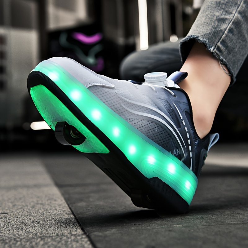 Kids removable-wheel shoes image