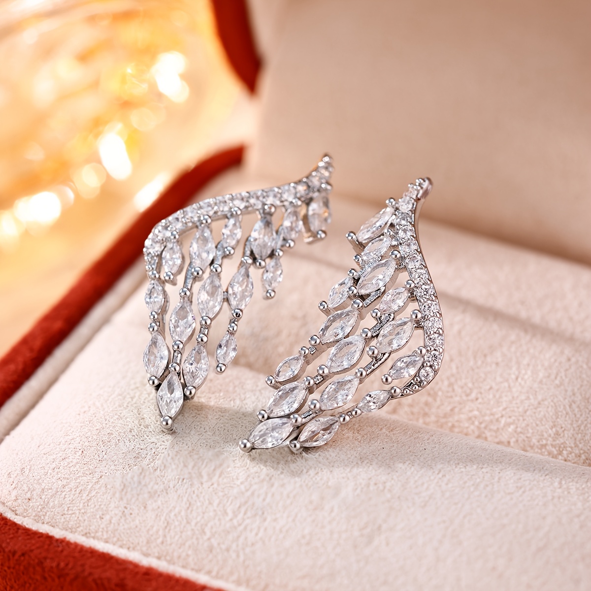 Light Luxury Wing Teardrop Earrings with Synthetic Zirconia Inlay
