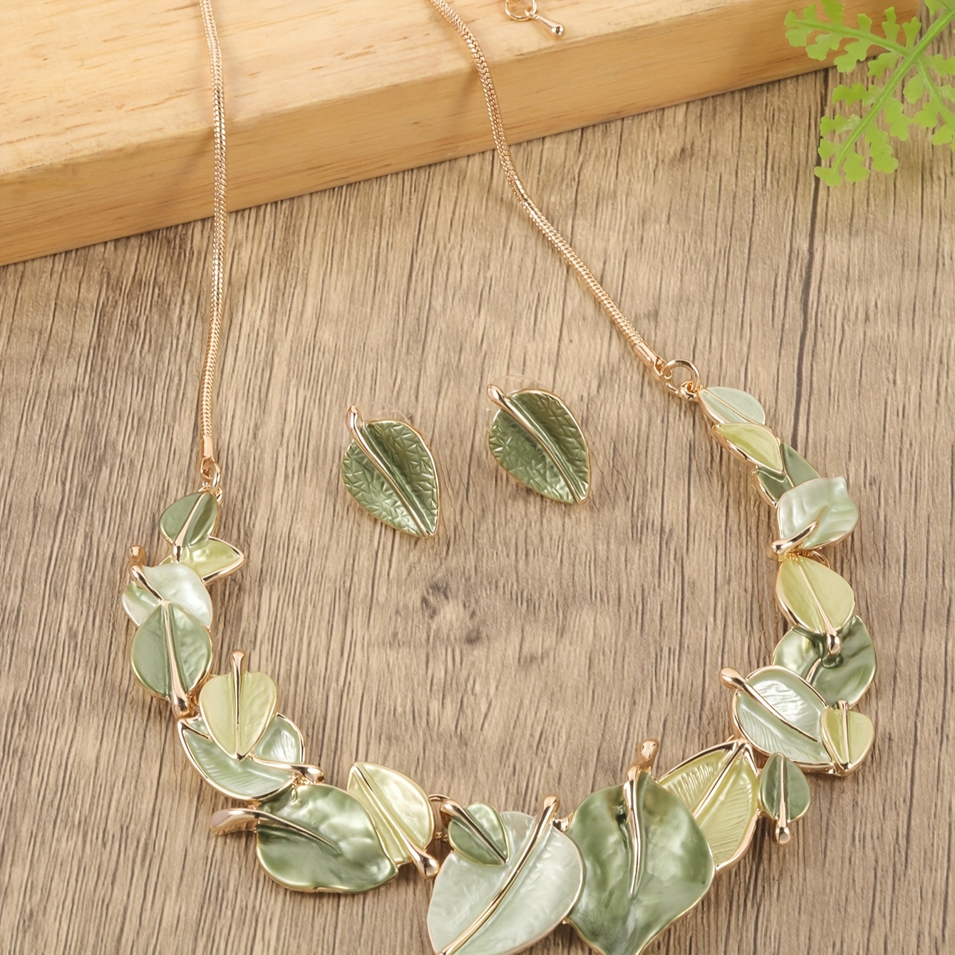 Green Leaf Necklace & Earring Set Bohemian Style