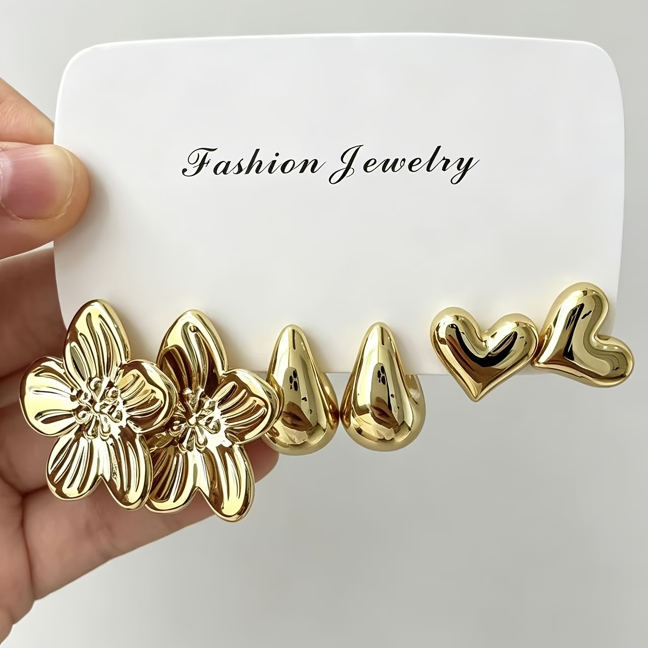 TEMU Boucles d'oreilles tendance dorées pour femmes, de C, à pétales filetés, ensemble de boucles d'oreilles et stylées