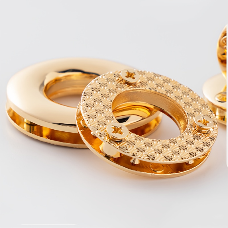 Alloy Chicken Eye Chain Perforated Canopy Buckle Screw