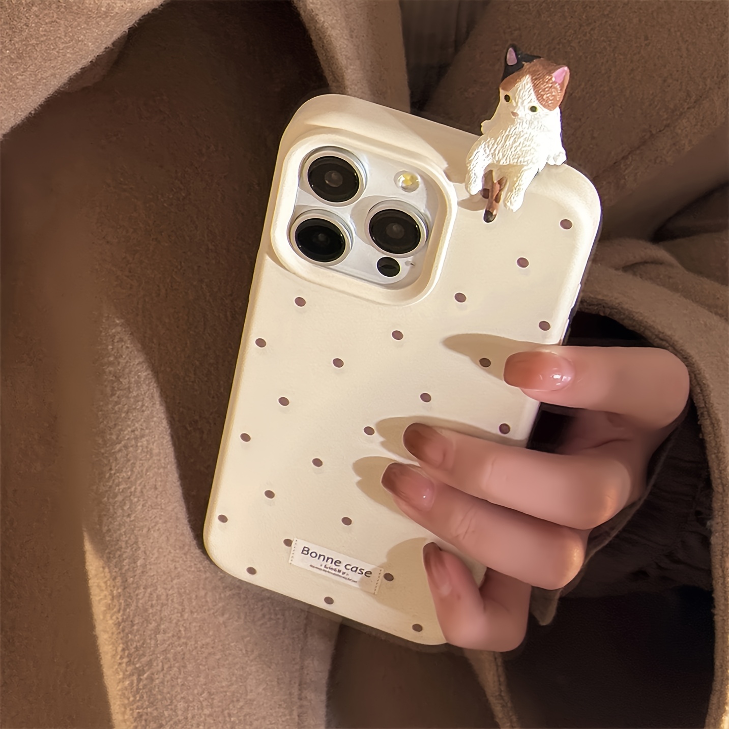 TEMU Phone Case: Adorable 3d Lying Cat Phone Case For Iphone 16 And 15 Pro Max, Featuring -dimensional Kitten Charm. Minimalist Polka Dot Soft Tpu 13
