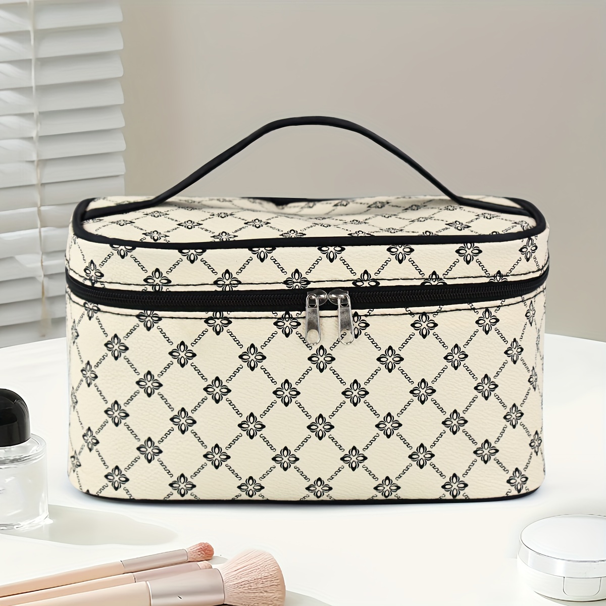 

Elegant Faux Leather Cosmetic Case, Waterproof Travel Makeup Organizer With Secure Closure, Unscented Multi-functional Storage Pouch For All Genders - Chic Portable Beauty Bag