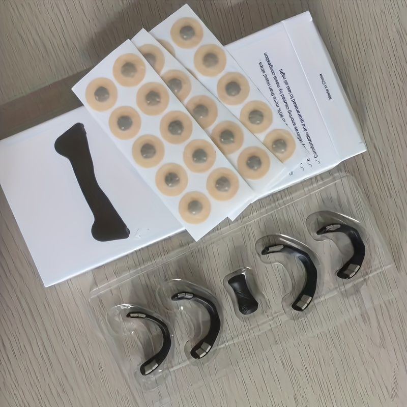 a kit for alleviating nasal congestion that 30 patches 4 sizes of dilators to prevent snoring and aids for comfortable breathing all in a solid form without or fragrance details 1