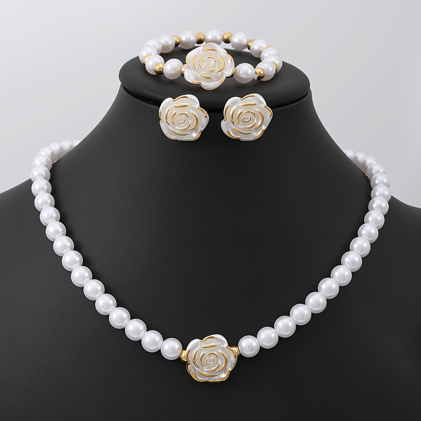 Image of 4pcs Elegant Jewelry Set, Featuring A On A Collarbone Chain, Bracelet, And Stud Earrings. This Light Luxury Set Is Versatile For Women' Wear, Parties, Banquets, Weddings, And Makes A Perfect Jewelry