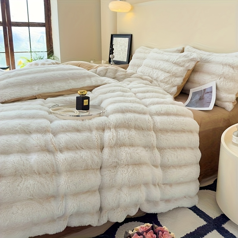 High Luxury Thick Striped Rabbit Like Plush Blanket, Autumn and Winter Thick Bed Blanket Cover, Skin Friendly and Comfortable, Providing All Day Warmth and Comfort, Suitable for Sofas, Beds, Offices and Travel, Multi-purpose Blankets, Holiday Gifts