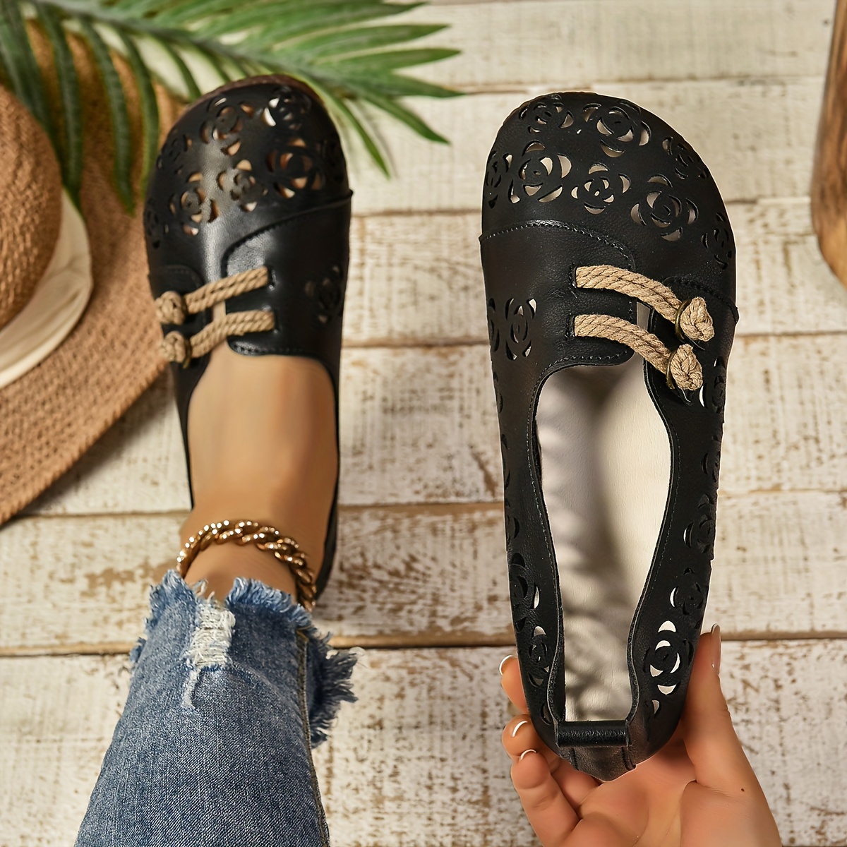 

Women's Solid Color Flat Shoes, Casual Hollow Out Design Slip On Shoes, Lightweight & Comfortable Shoes