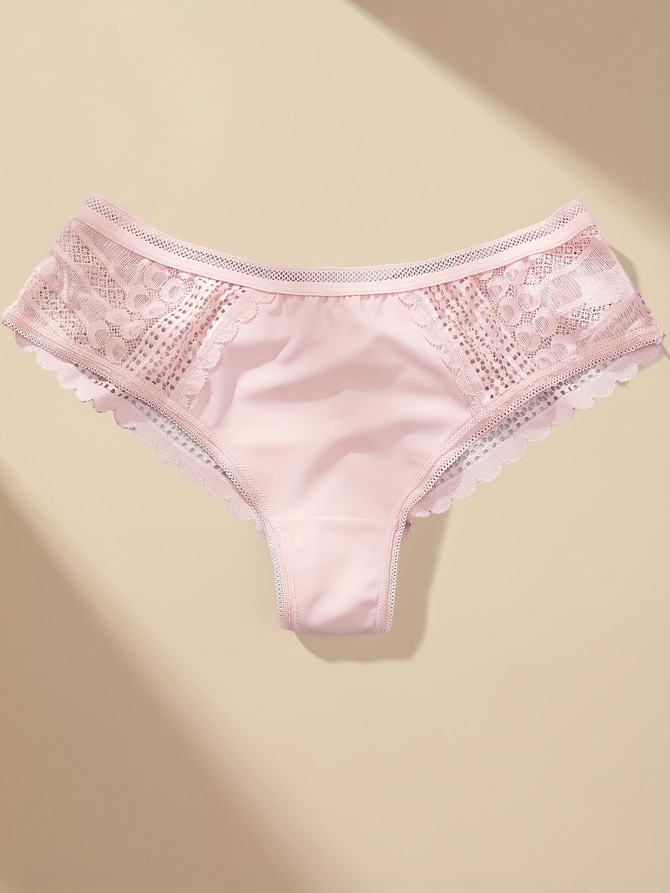 5pcs String Femmes Mid-Rise Lace - Culottes en dentelle contrastée respirante et confortable en noir, rouge, vert, rose, blanc - Lingerie sexy pour le printemps et l'été, String de lingerie, sous-vêtements d'été, sous-vêtements élégants, tissu respirant
