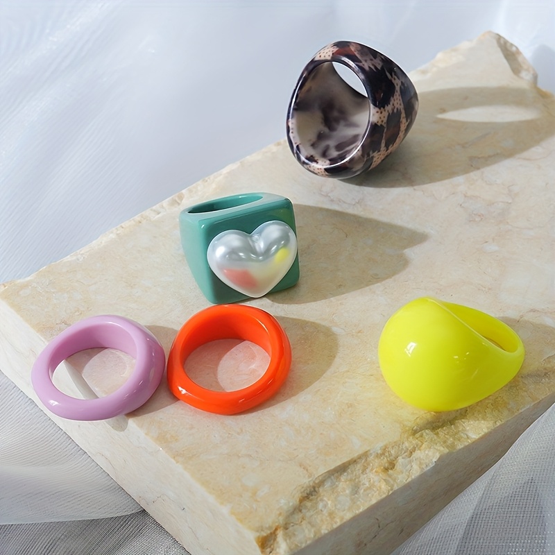 5pcs Pastel Resin Rings Women's Accessory
