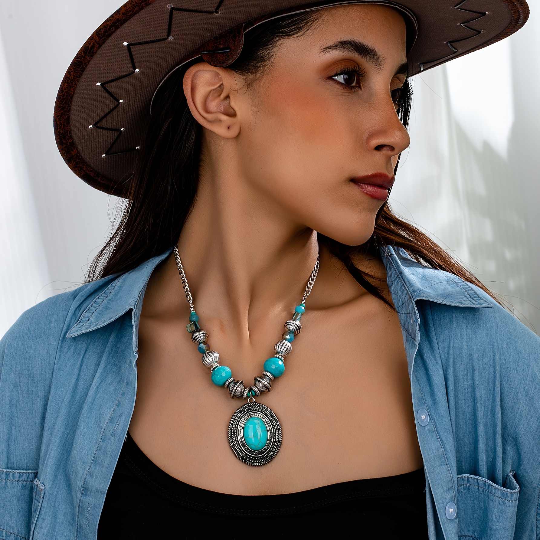 

-chic Turquoise & Beaded Pendant Necklace - Vintage Western Cowboy Style, Zinc Alloy, Casual Attire Or Gifting, Elliptical , Exaggerated, Women's Pendant