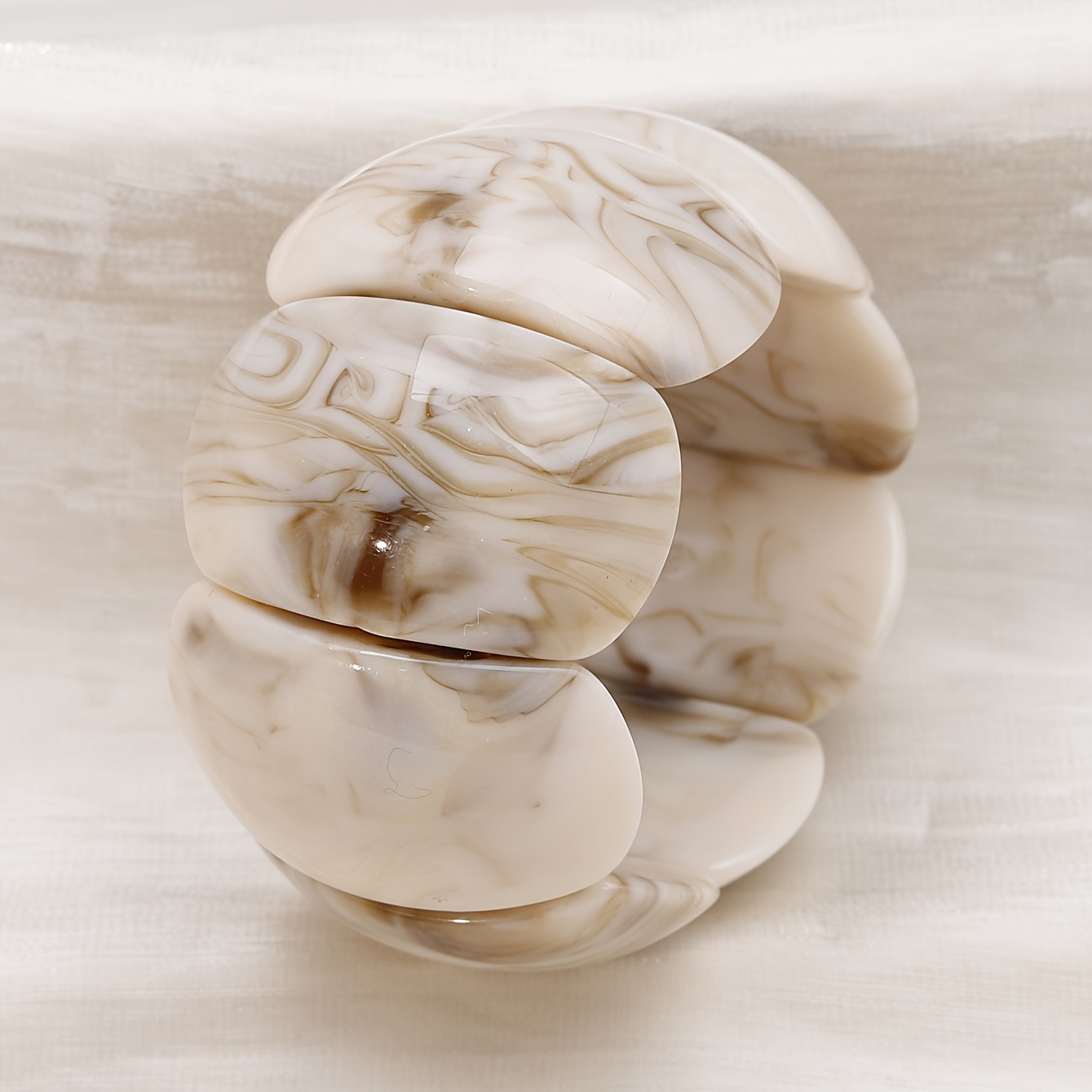 Image of Elegant And Simple 1pc Resin Handmade Pumpkin Bracelet - A Versatile Accessory For Women, Suitable For Daily Wear And Parties, And Appropriate For