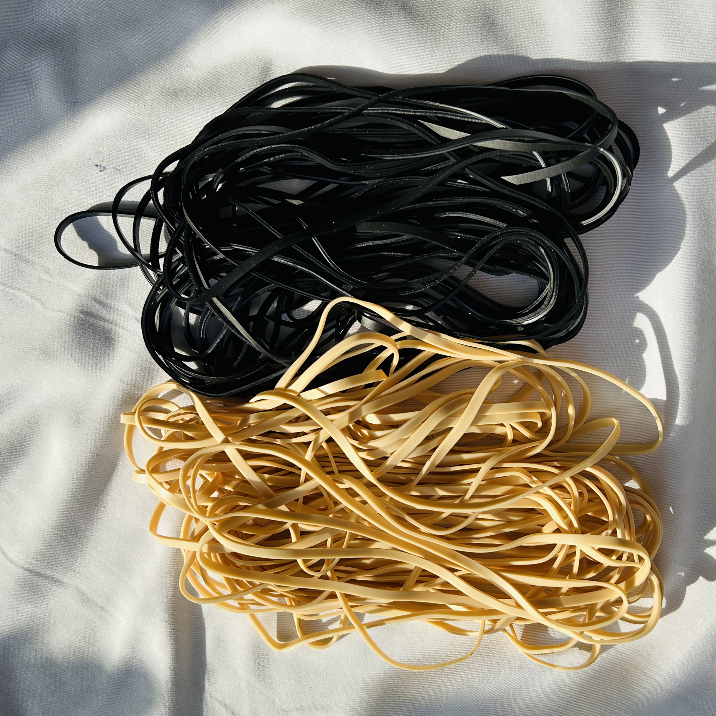Image of 80 Packs (80 Units) Large Heavy-duty Wide Rubber Bands - Strong Stretch Oversize Elastic Bands Suitable For Office, Crafts, Organizing Cash, Securing Boxes, Trash Can Liners - Color Mixed Pack