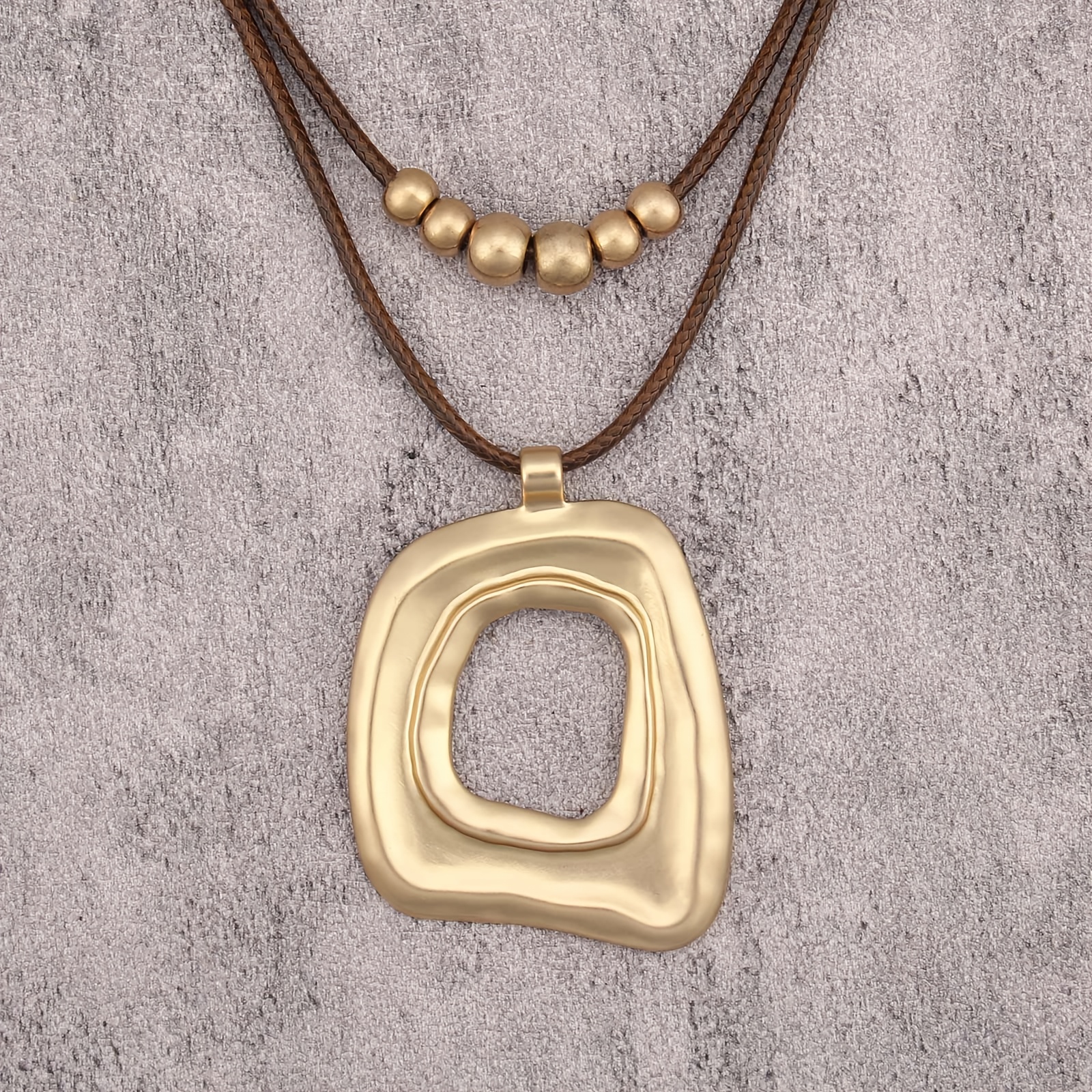 TEMU 1 Collier unisexe vintage vieilli à double couche | Pendentif en alliage de plaqué or mat avec design creux irrégulier, accessoire de chaîne de
