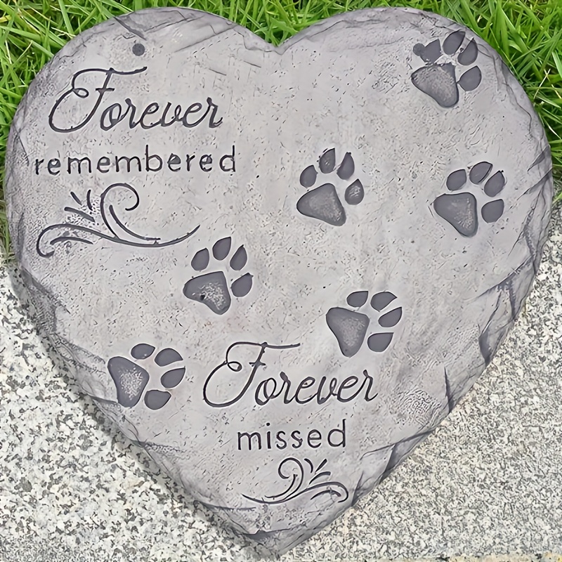 

Remembered, " Heart-shaped Pet Resin Memorial For Dogs Or Cats - 6.3" X 6.3" - Wall Mountable, , Resin Material, Animal Theme, Suitable For Indoor And Outdoor Use