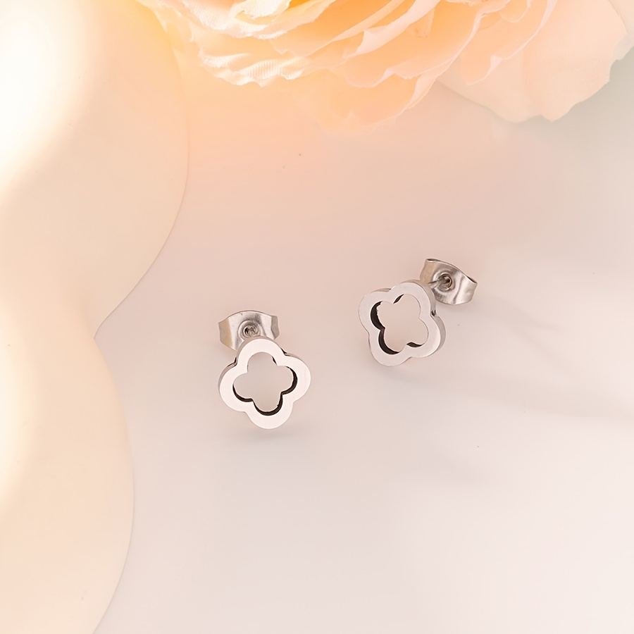 TEMU 2pcs Simple And Stylish Hollow-out Clover Earrings, Stainless Steel Jewelry, Women's Fashion Flower Earrings, Simple And Elegant Style, Suitable