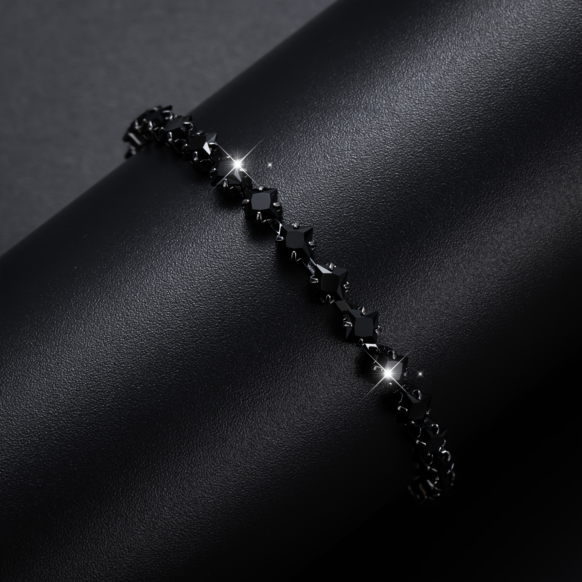 E-shop 4mm Schwarzes Quadratisches Diagonal Kubisches Synthetisches Zirkon Tennisarmband - Einzigartiges Gothic , Synthetisches Zirkon mit