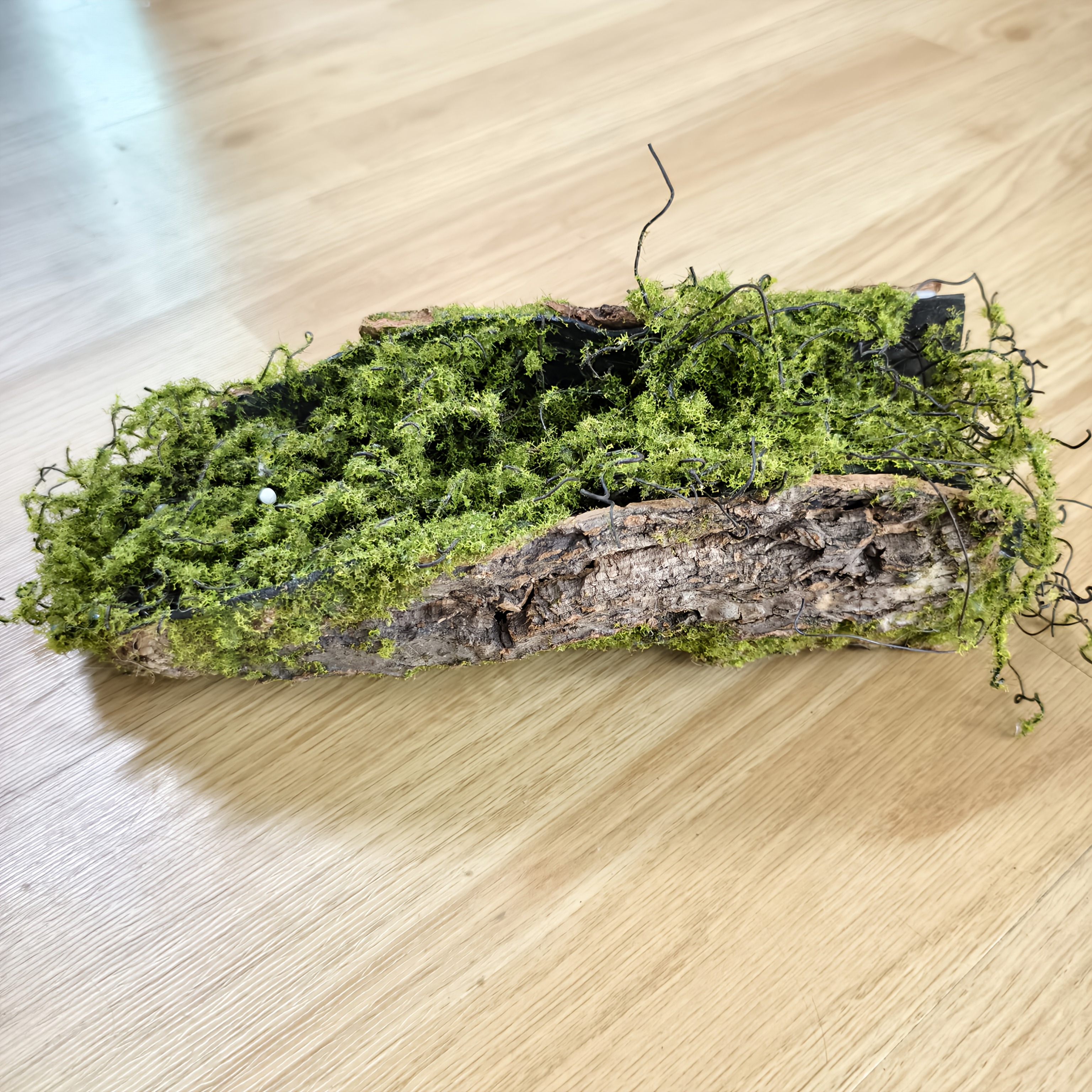 Image of 1pc Realistic Artificial Moss Block, Designed For Garden Decoration, Tree Bark Moss, Suitable For Home And Outdoor Decorative Green Accents