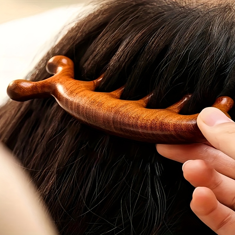 Peine de sándalo de madera lisa natural para cuero cabelludo, 1 pieza - Masajeador de 7 dientes para caída del cabello y cuero cabelludo, peine ergonómico apto para todo tipo de cabello para estimulación profunda y rutina de cuidado del cabello
