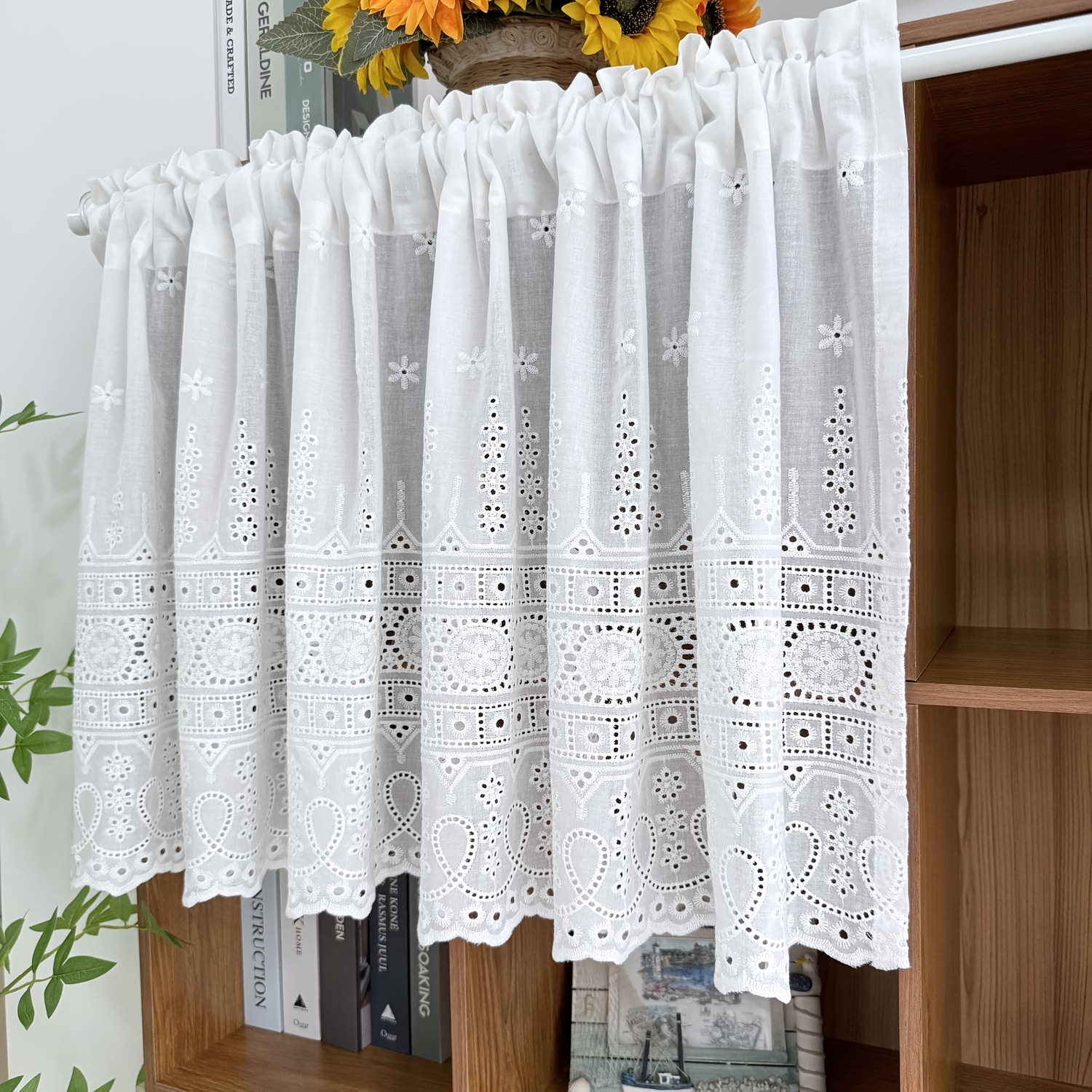 E-shop 1 Stück Moderne Halbtransparente Kurze Gardine mit Blumenstickerei – Filtervorhang für Küche, Wohnzimmer, Schlafzimmer – Maschinenwaschbarer,