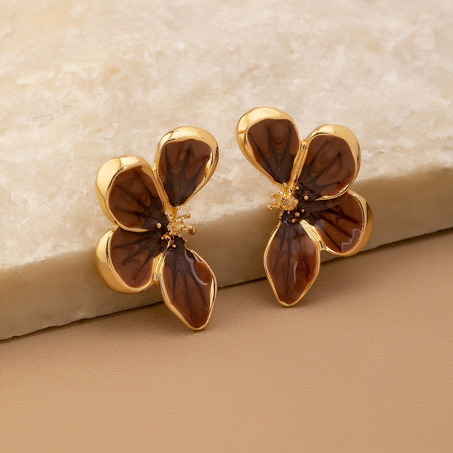 Image of 2pcs Bohemian Fashion Elegant Exquisite 3d Floral Women's Stud Earrings, Suitable For Vacation Wear