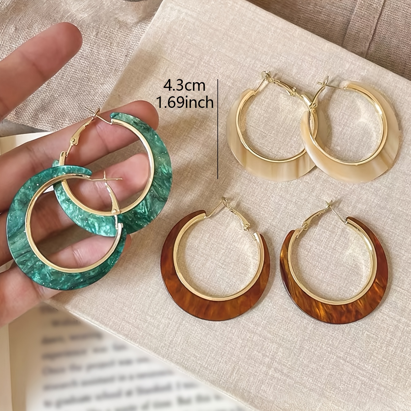 TEMU 3 Pairs Of Light Luxury Elegant And Sophisticated Resin Fashion Earrings Set. Suitable For Daily Commutes, Vacations, Parties, And Banquets, And