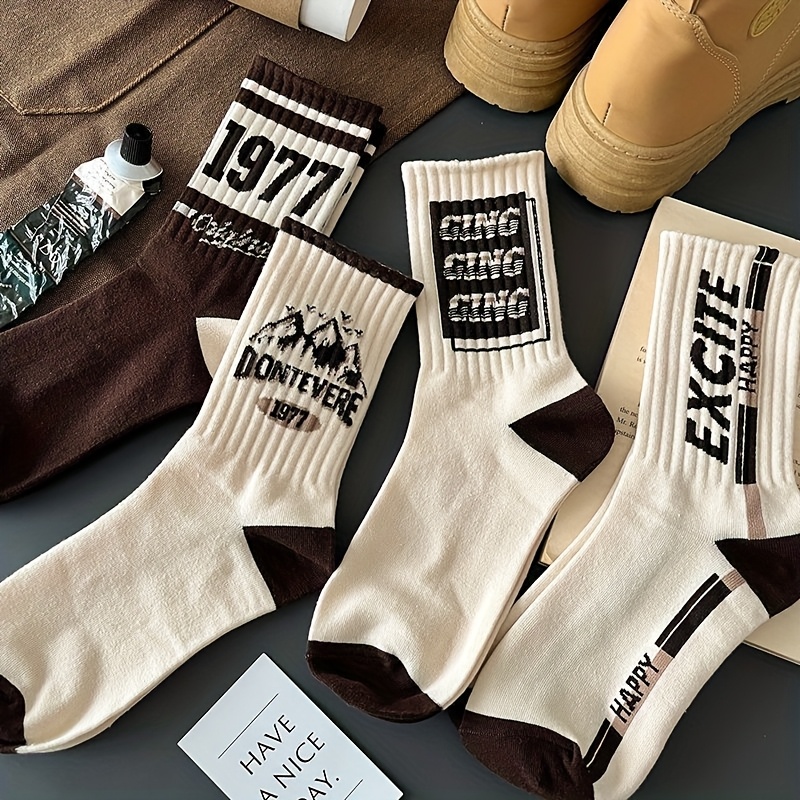 4 Pairs Men's Style Fall Winter Thick Warm Color Range Fashionable Individual Retro American Trendy Style Versatile Mid-calf Socks