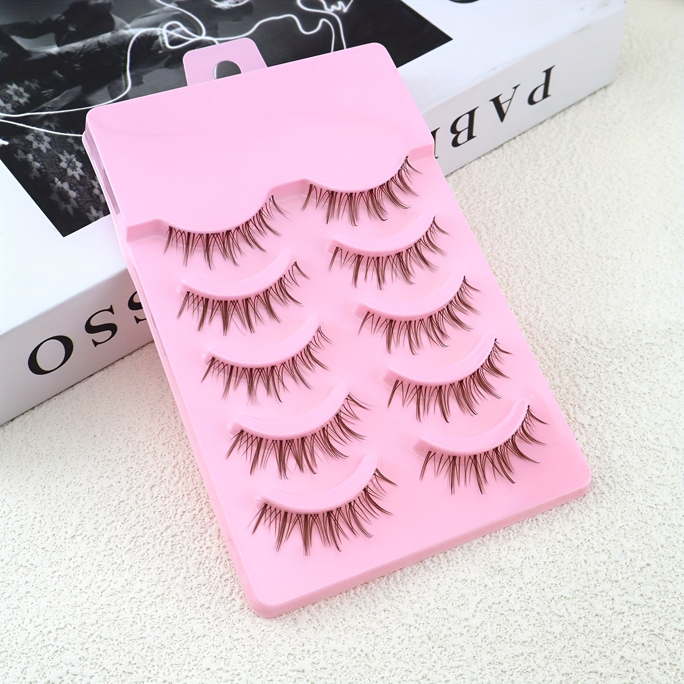 3 Boxes Containing 15 Pairs Of Brown, , Pointed-tail Simulated Eyelashes In , Featuring A Transparent Fishing Line. Small Demon Comic Eye Hair Come In Sizes 7mm And 13mm, Offering An Invisible