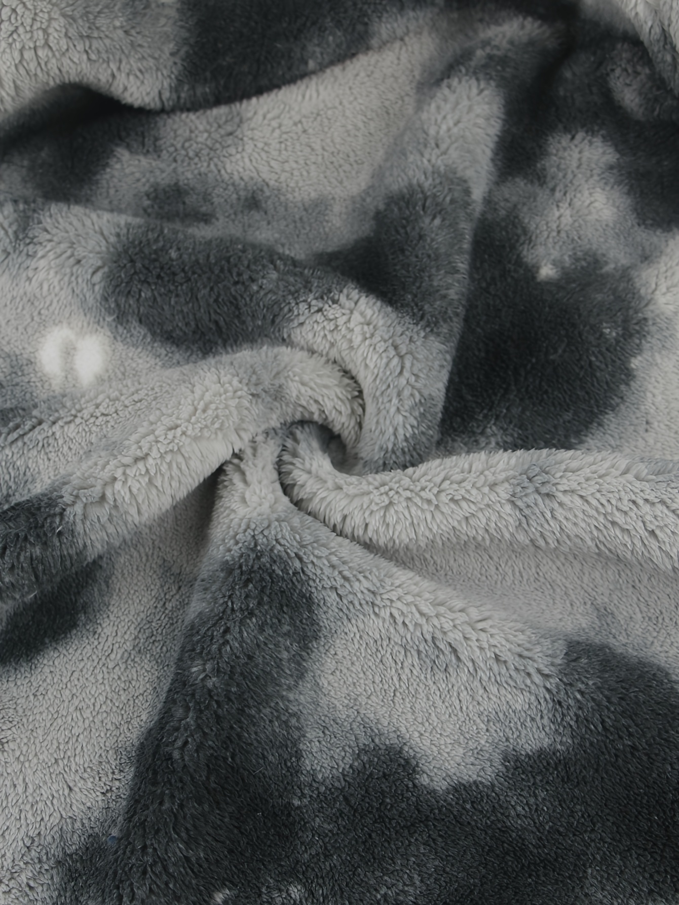 Men's Tie-Dye Coral Hooded Robe - Long Sleeve Kimono Sleepwear with Belt, Loose Fit Winter Robe for home, Spa & Outdoor, Warm Lined Jacket (Tie-Dye Pattern) - Machine Washable All-Season Wear