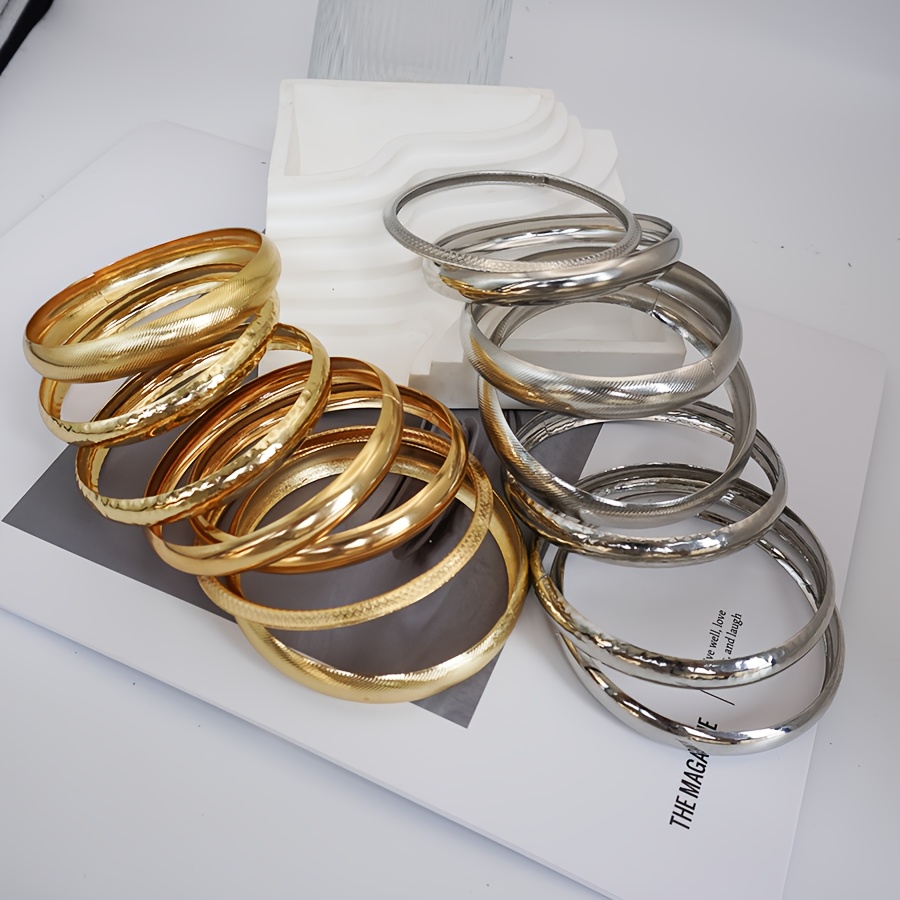 7pcs Vintage Individual Wide Stackable Golden Bracelets