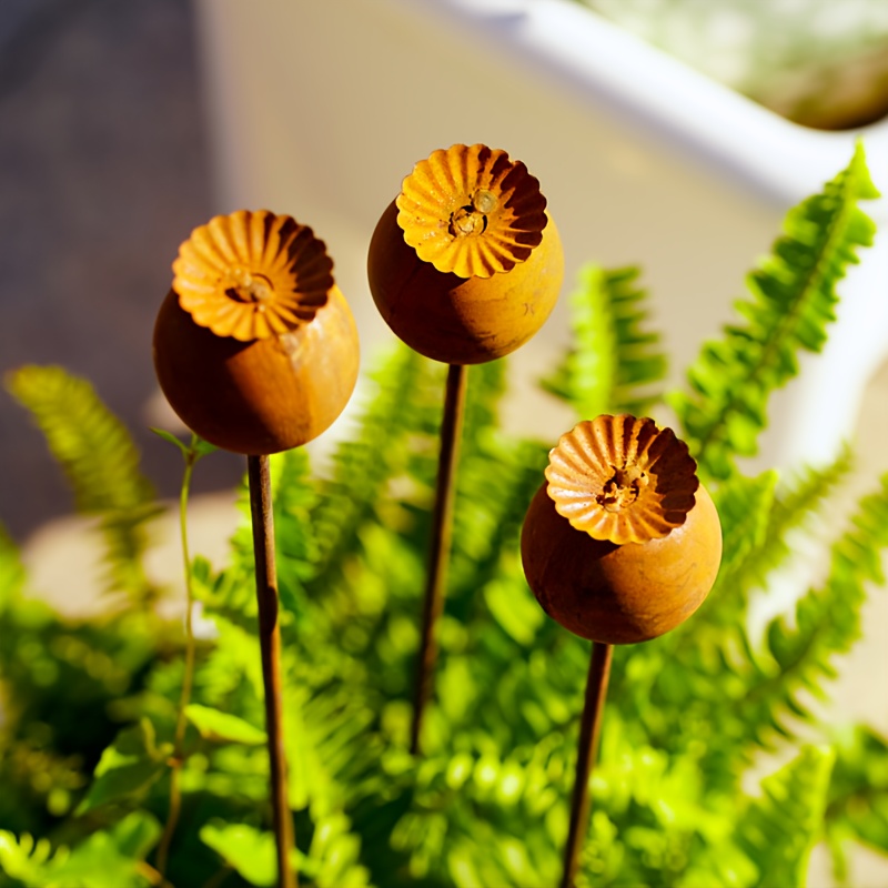 E-shop 3er-Set Blumenpfosten im ländlichen Stil aus Metall - Braune Außendekoration, geeignet für Terrassen, Balkone, Blumentöpfe und