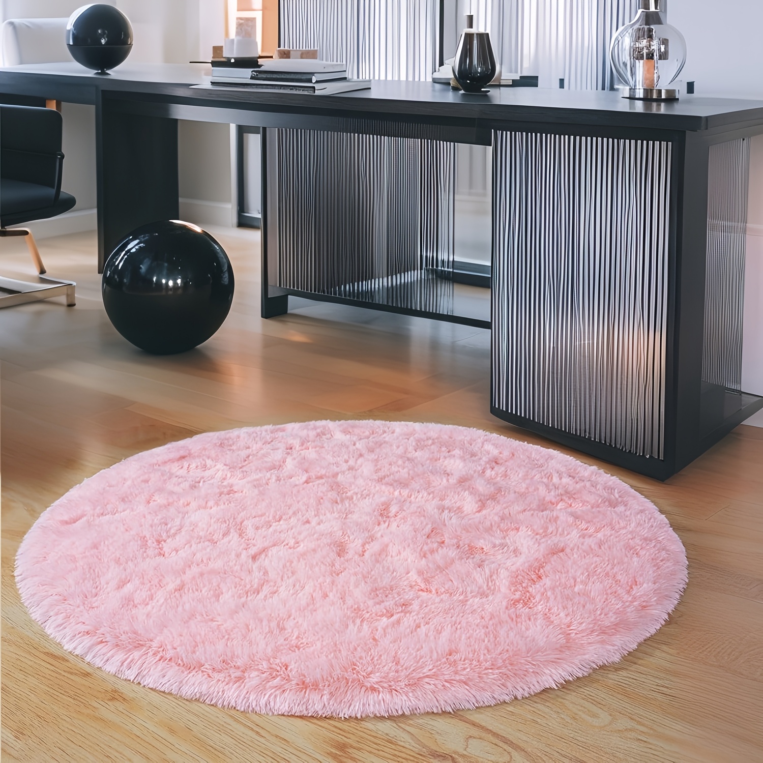 TEMU Un tapis en peluche nouvellement amélioré au rose ballet, de ronde et au design , des esthétiques japonaise et coréenne. Cet article est parfait