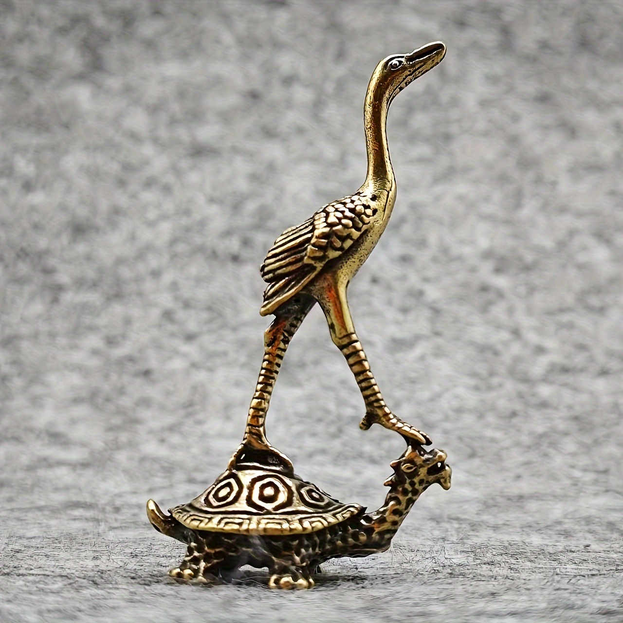 

Brass Crane On Tortoise Statue, 1pc Vintage-style Figurine, Non-electric Desk Decor, Retro Animal Miniature, Classic Office Home Ornament, Collectible Gift