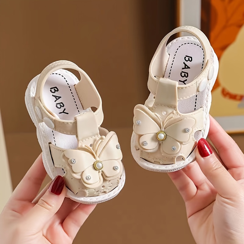 PEYOUR Girls' Breathable Sandals - Comfortable & Flexible Sole Youngsters Walking Shoes with Butterfly Motif & Pearl Decorations, Perfect for Spring/Summer Indoor & Outdoor Use