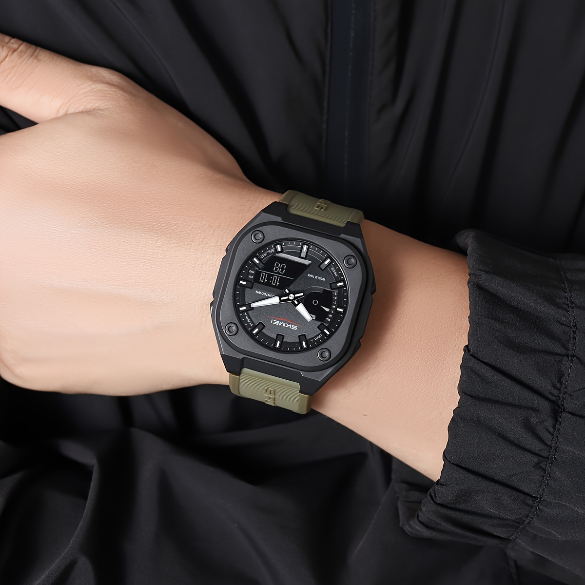   mens   military   wristwatch with     and date   electronic movement sports style round dial tpu strap to 30m details 4
