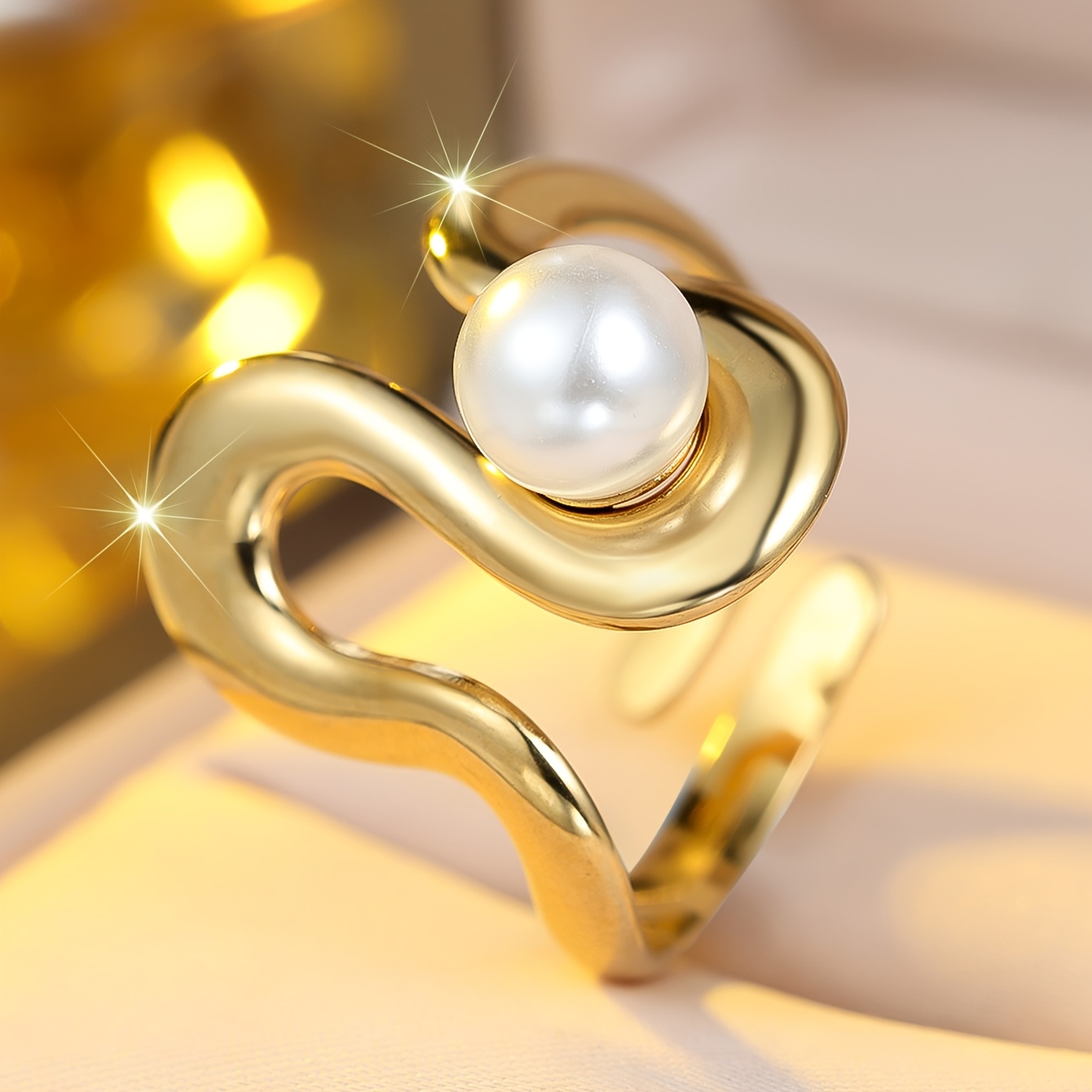 Women's Shiny Wave Imitation Pearl Ladies Ring
