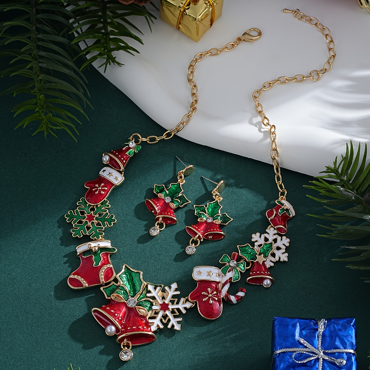 TEMU Parure de bijoux de Noël tendance 2 pièces pour femme, accessoires nouveaux et , ensemble collier et boucles d'oreilles avec cloche, de neige,