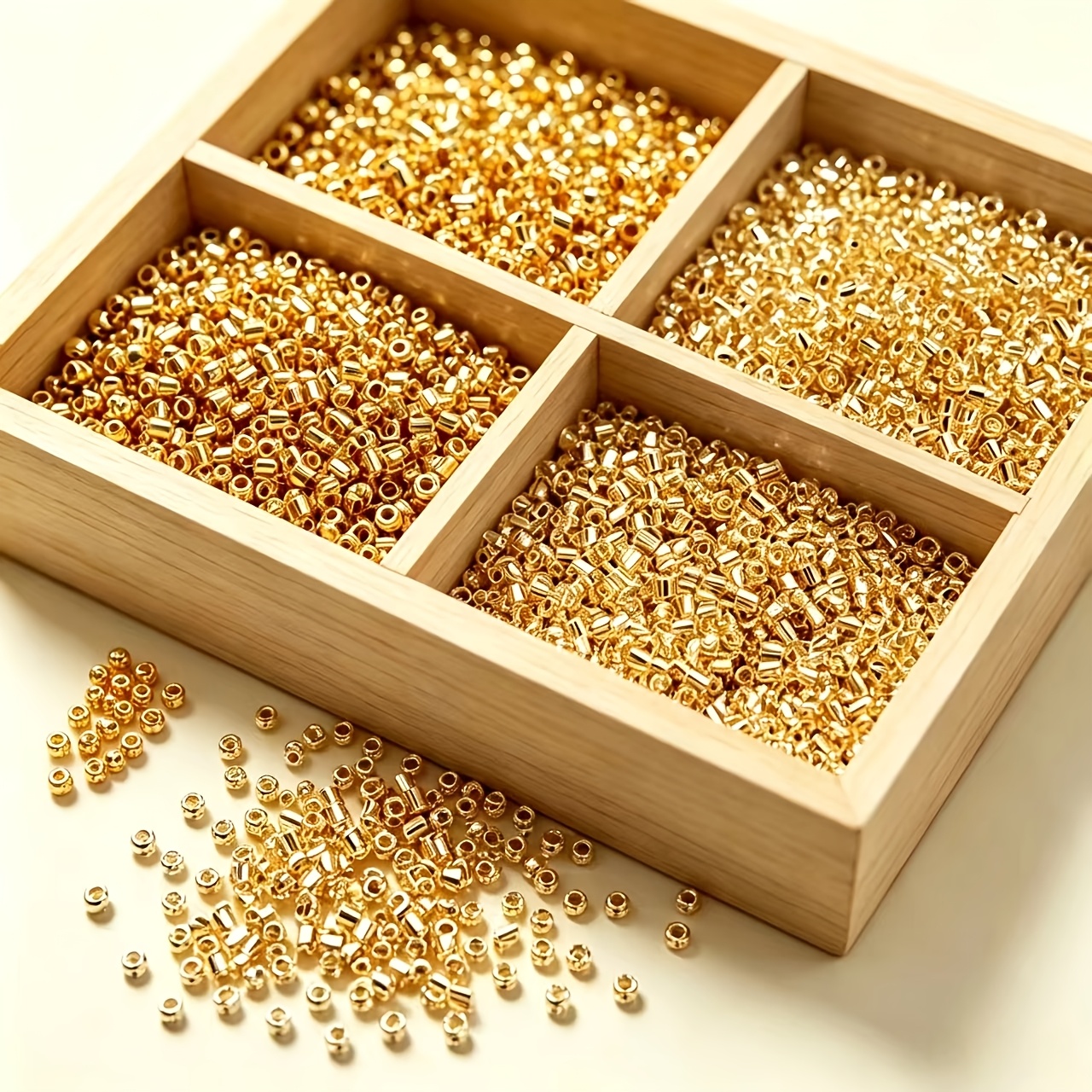 TEMU 5600pcs/2800pcs Perles de broderie à machine série argentées et dorées 2Mm Perles de verre Perles pour vêtements, chaussures et ajouts de bijoux