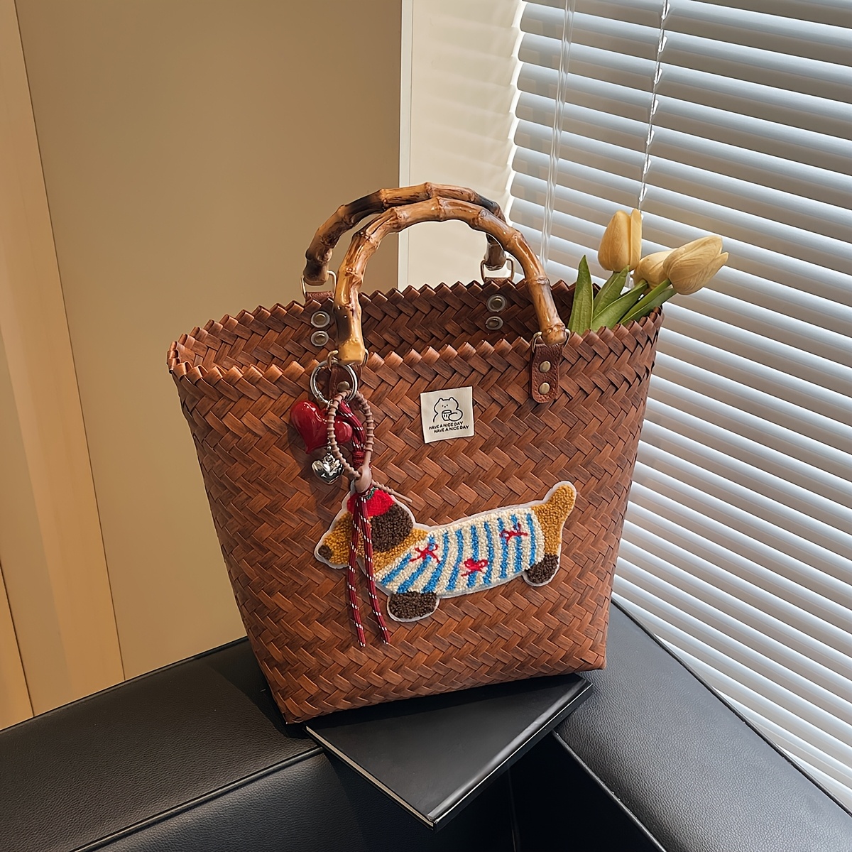 Image of Fashionable And Versatile Woven Straw Bucket Bag For Women, Perfect For Vacation, Travel, Shopping, Camping, And Grocery . Simple, Casual, Multi-functional, And Spacious