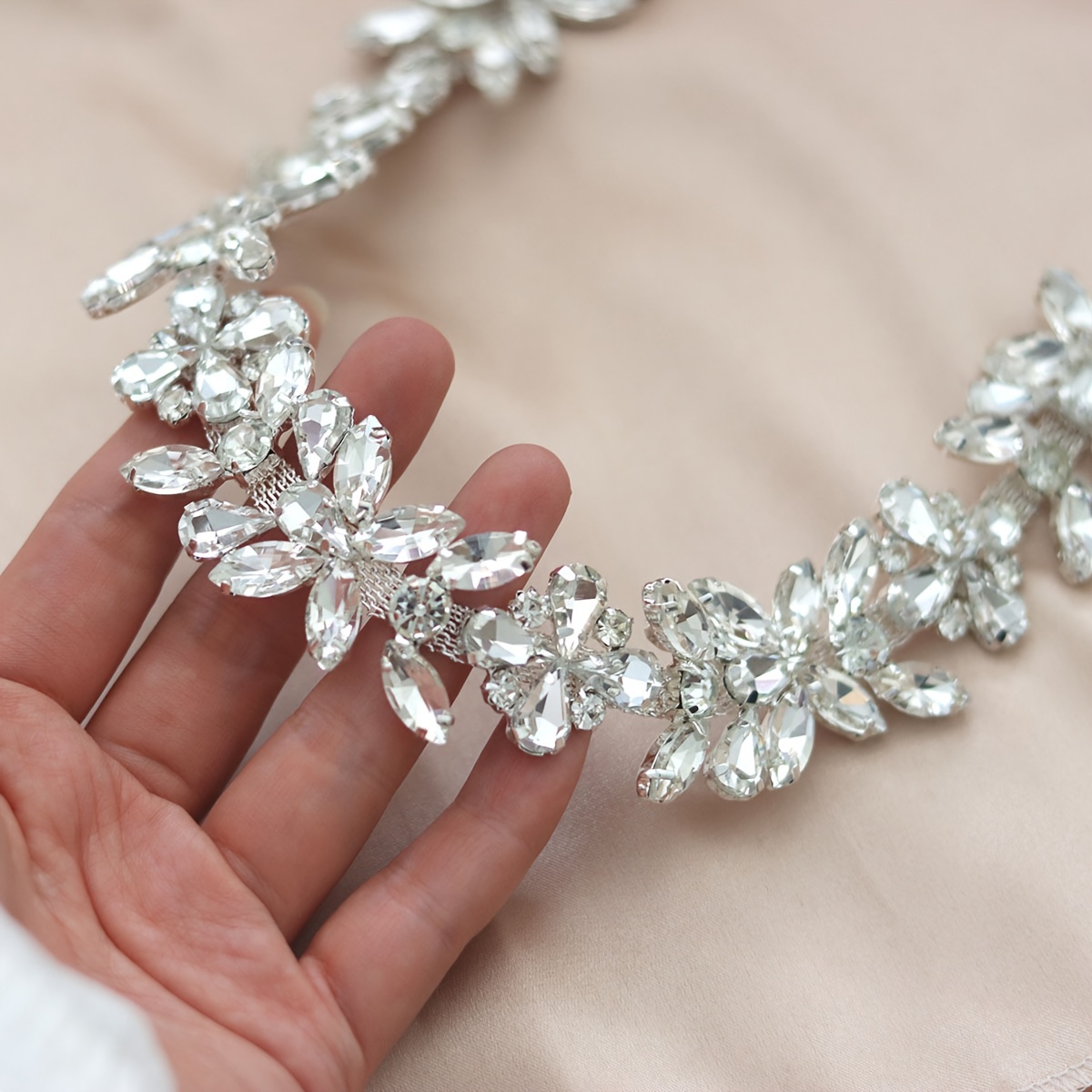 Image of 20cm Long White Flower-shaped Wide Size Glass Rhinestone Chain Clothes Dress Dance Dress Neckline Wedding Dress Waist Decoration Rhinestone Strip