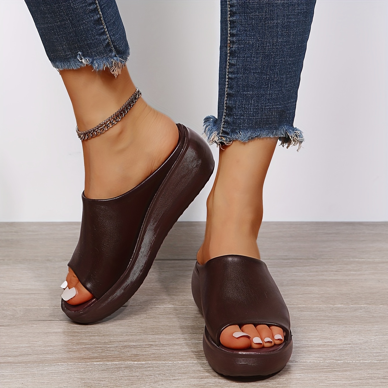Sandalias de plataforma de color sólido para mujeres, sandalias de cuña con suela suave para caminar, deslizadores de verano cómodos 5