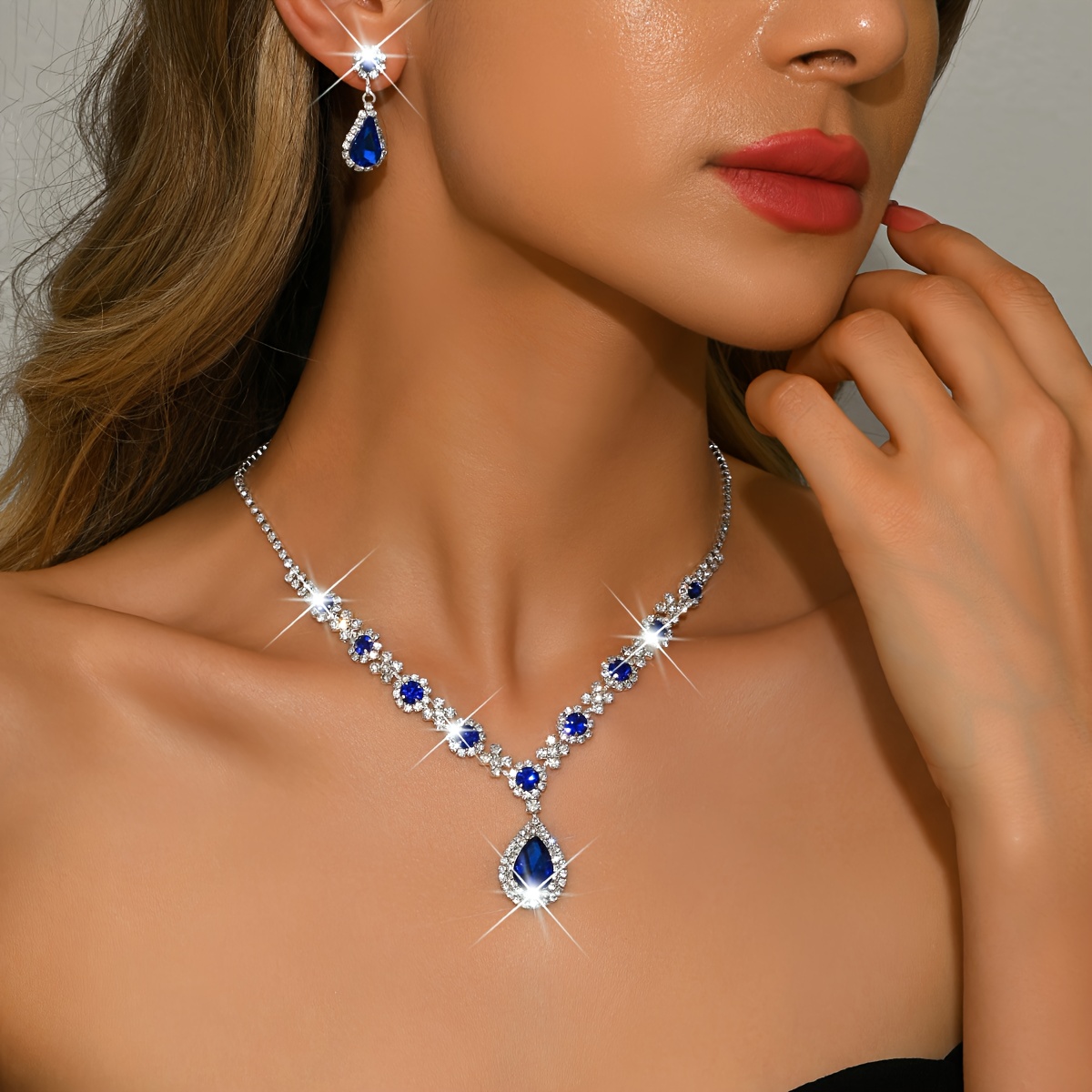 Modieuze 2-delige Ketting en Oorbellen Set, Luxe Strass Waterdruppel Hanger | High-End Sieraden | Party/Banket/Bruiloft Accessoires