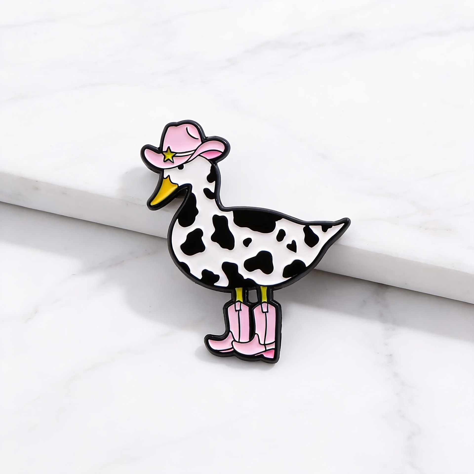 TEMU Épingle mignonne en laine canard dalmatien - Chapeau de cowboy et bottes roses, Badge en de , Convient pour sacs à dos, sacs, vestes - Cadeau d'