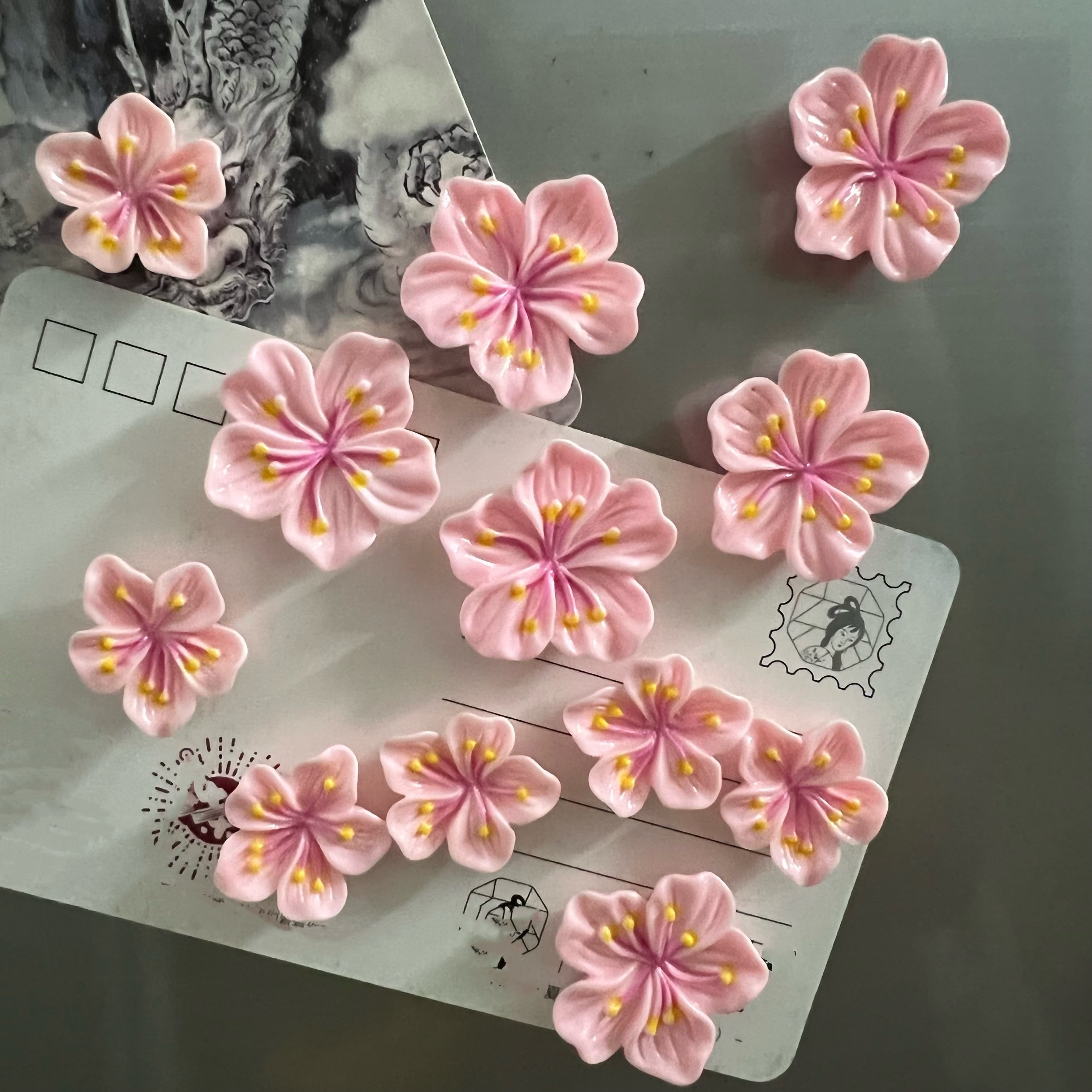 popular   12pcs     refrigerator magnet set cute decorative   abs material ideal for office whiteboards kitchen cabinets dishwashers   home office decor perfect valentines day gift gift idea decorative magnets realistic floral shape details 1