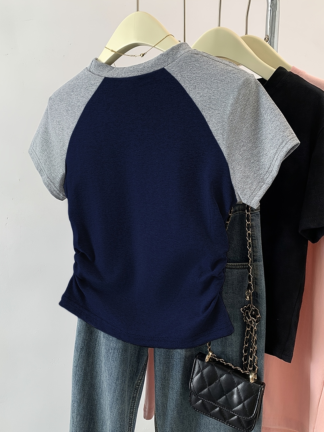 Women'S Casual Crew Neck Short Sleeve T-Shirt - Dark Green, Ribbed Hem, Lightweight & Stretchy, Perfect for Summer, Casual Attire|Ribbed Hem Tee|Lightweight Tshirt