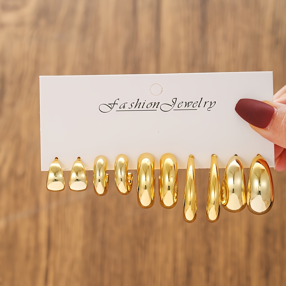 Image of A Set Of 10 Stylish And Chic Gold-colored Drop-shaped Geometric Hoop Earrings, Perfect For Women To Wear At Parties Or , And An Ideal Gift For A Girlfriend